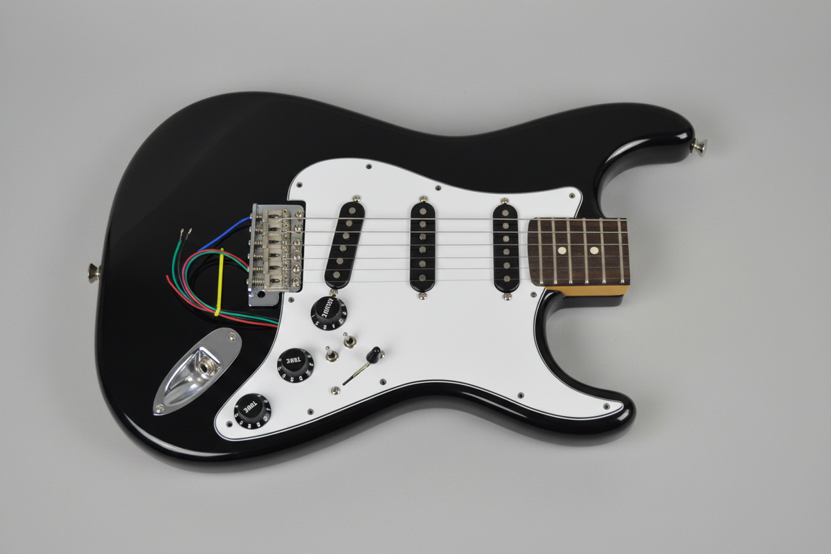 "YIN YANG" Loaded Stratocaster Pickguard - STARSHIFTER Core