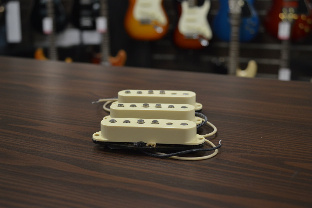 Used Fender Custom Shop 54 Pickup Set