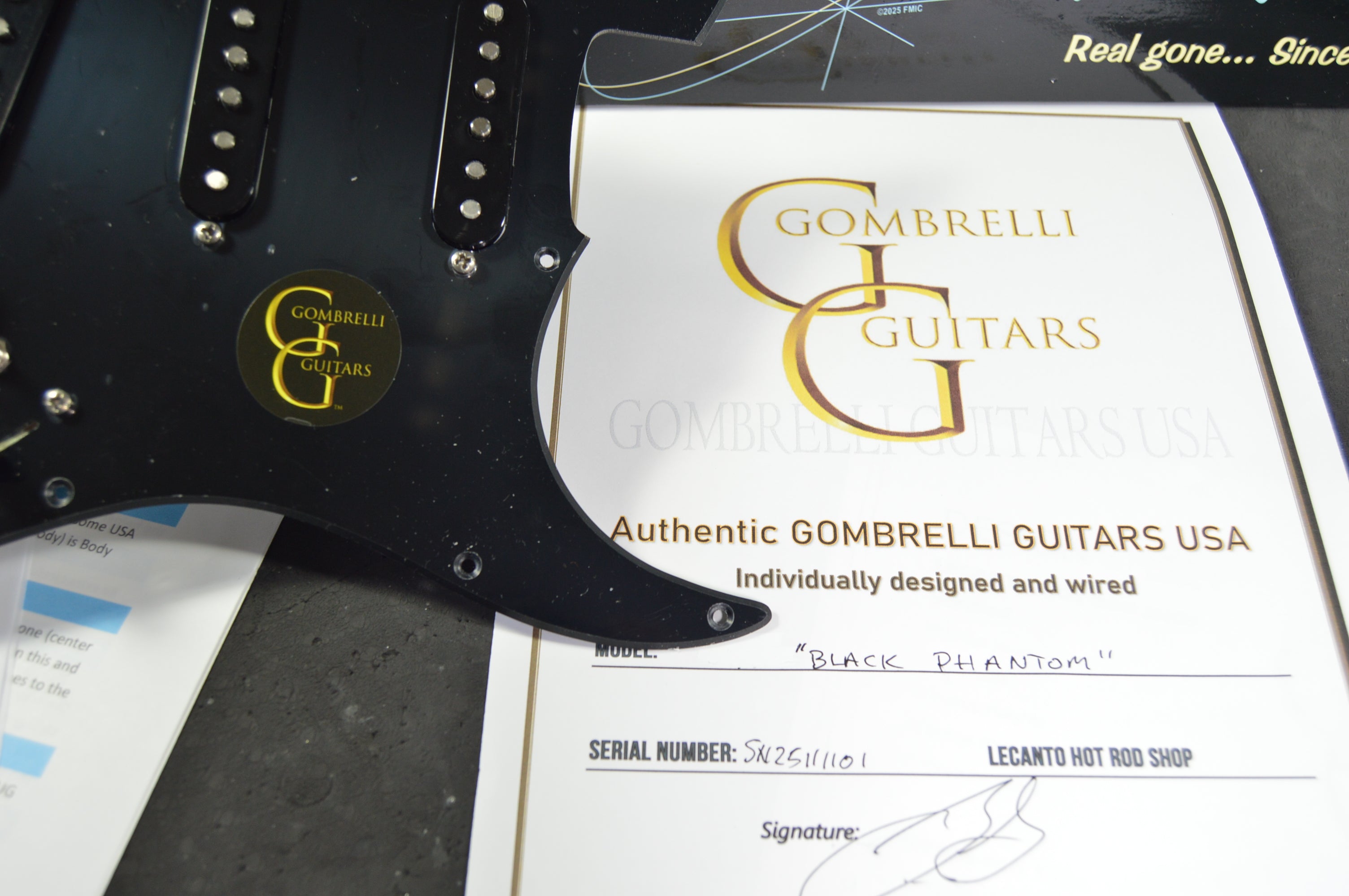 "BLACK PHANTOM" Stratocaster POWERSHIFTER™ EX Premium Select