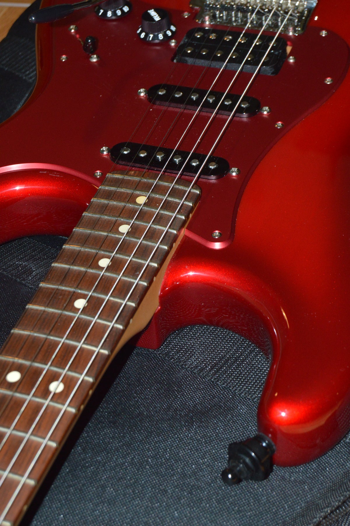 "Cherry Pop" Fender FSR CANDY Red Burst Hot Rod Custom Edition